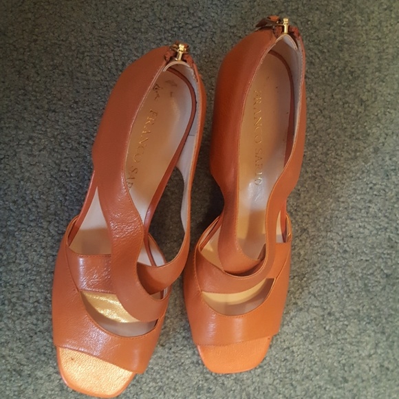 Sandals - Picture 3 of 3